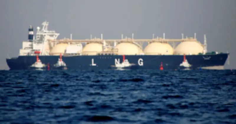 ইরান যুদ্ধের প্রভাবে জ্বালানি সংকট: দ্বিগুণ দামে এলএনজি কিনছে সরকার