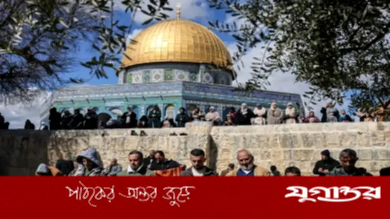 ইসরাইল জেরুজালেমের আল আকসা মসজিদে জুমার নামাজে নিষেধাজ্ঞা দিল