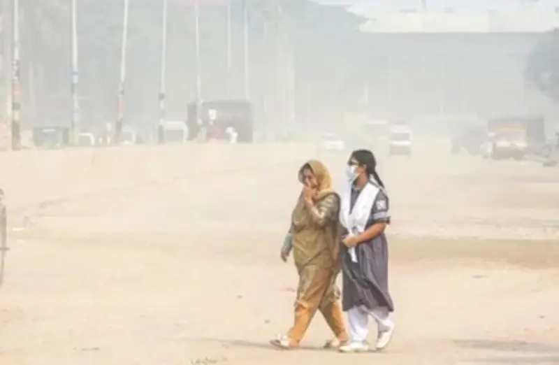 বৃষ্টির পরও ঢাকার বায়ুদূষণ ভয়াবহ, আজ দ্বিতীয় স্থানে বিশ্বে