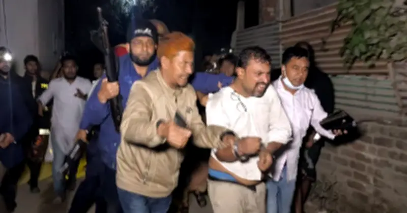 জামালপুরে আইনজীবী স্বামীর নির্মমতা: স্ত্রীকে হত্যার পর পুড়ানোর চেষ্টা, পুলিশ আটক