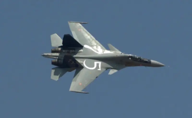 ভারতীয় বিমানবাহিনীর সুখোই বিমান দুর্ঘটনায় দুই পাইলট নিহত, আসামে প্রশিক্ষণ মিশনে বিধ্বস্ত