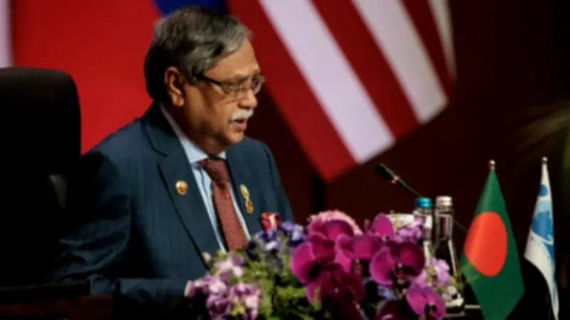 বহুমুখী সংকটে বিশ্ব: ইরান-ইসরায়েল উত্তেজনা, বাংলাদেশি প্রবাসীর মর্মান্তিক মৃত্যু ও ক্রীড়া পরাজয়