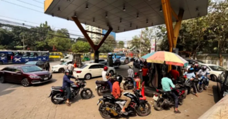 ইরান-ইসরায়েল যুদ্ধের জেরে বাংলাদেশে জ্বালানি সংকট: সরকারের রেশন ও সাশ্রয়ী পদক্ষেপ