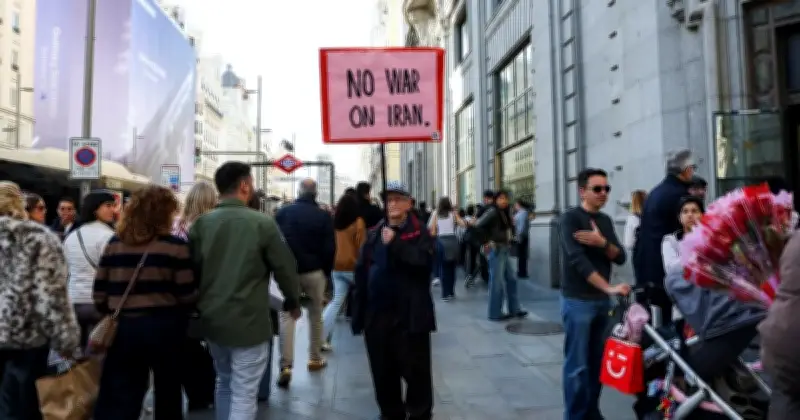 স্পেনের ৬৮% মানুষ ইরানে মার্কিন-ইসরায়েলি সামরিক অভিযানের বিরোধী, ট্রাম্পের সঙ্গে সম্পর্কের অবনতি