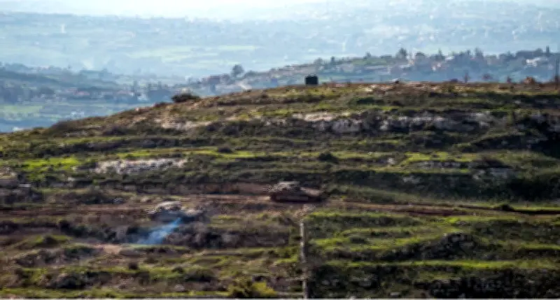 হিজবুল্লাহ ইসরাইল সীমান্তে বাসিন্দাদের সরিয়ে নেওয়ার আহ্বান, নেপালে নির্বাচনে শাহের দল এগিয়ে