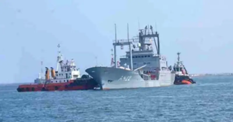 যুদ্ধের মাঝে মানবতার জয়: শ্রীলঙ্কার সাহসী উদ্ধার অভিযানে প্রশংসা