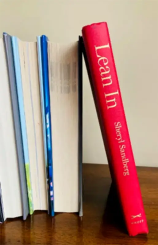 বাংলাদেশের নারী ফুটবল দলের পরাজয়, জ্বালানি রেশনিং শুরু, ডোল উৎসবের রঙিন আয়োজন