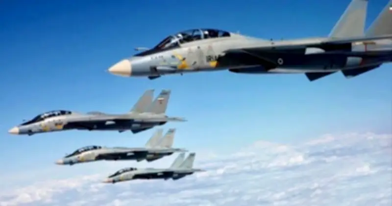 ইরানের জরাজীর্ণ বিমানবাহিনী: আধুনিক যুদ্ধে 'উড়ন্ত জাদুঘর'-এর অসম লড়াই