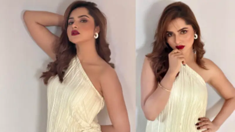 নতুন লুকে কেয়া পায়েল: লক্ষী বউয়ের বোল্ড লুক দর্শকদের মুগ্ধ করছে