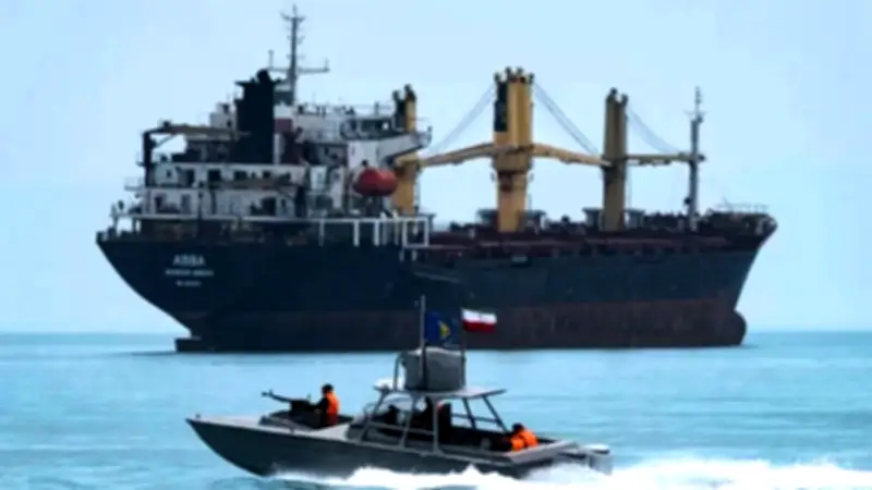 হরমুজ প্রণালি খুলে দিচ্ছে ইরান, তেলের দামে উত্তেজনা ও আঞ্চলিক সংঘাতের আশঙ্কা