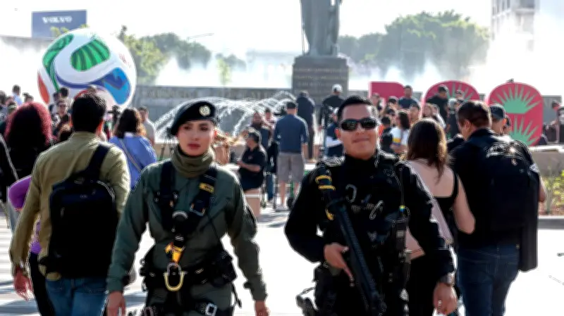 মেক্সিকোতে সহিংসতার মধ্যেও বিশ্বকাপে এক লাখ নিরাপত্তাকর্মী মোতায়েনের ঘোষণা