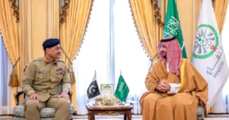 ইরান উত্তেজনায় সৌদি-পাকিস্তান জরুরি বৈঠক: পারস্পরিক প্রতিরক্ষা চুক্তির আলোকে আলোচনা
