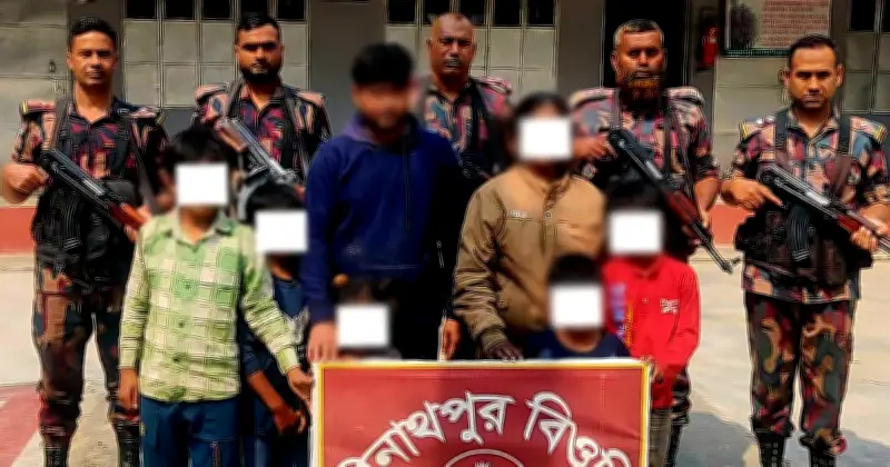 ঝিনাইদহ সীমান্তে অভিযানে ৭ ভারতীয়সহ ১১ আটক, মাদক ও ভায়াগ্রা জব্দ