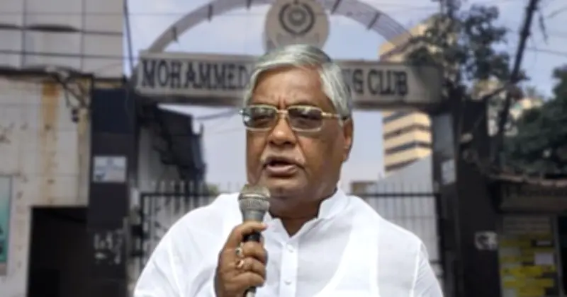 বিনা প্রতিদ্বন্দ্বিতায় মোহামেডান স্পোর্টিং ক্লাবের সভাপতি হলেন বরকতউল্লা বুলু