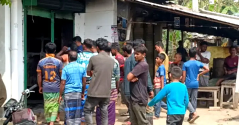 ঝিনাইদহের মহেশপুরে বিএনপি কার্যালয়ে আগুন: দুর্বৃত্তদের হামলার অভিযোগ