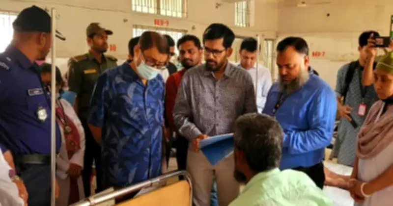 স্বাস্থ্যমন্ত্রীর অভিযান: পলাশ উপজেলা স্বাস্থ্য কমপ্লেক্সে অবহেলার অভিযোগ, দায়িত্বহীনদের জবাবদিহি চান