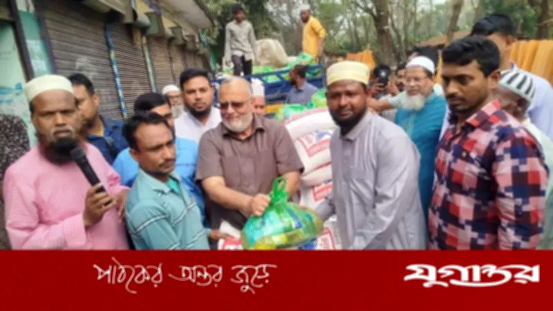 যশোরে নির্বাচনি সহিংসতায় ক্ষতিগ্রস্তদের পাশে এমপি মোসলেহ উদ্দীন, খাদ্যসামগ্রী বিতরণ