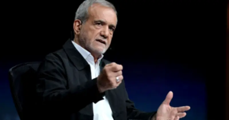 প্রতিবেশী দেশগুলো থেকে হামলা না হলে আমরাও আক্রমণ করব না: প্রধানমন্ত্রী