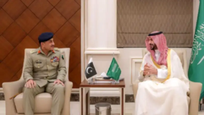 তেহরান হামলা মোকাবিলায় সৌদি-পাকিস্তান জরুরি বৈঠক, প্রধানমন্ত্রীর নারী নিরাপত্তা অগ্রাধিকার