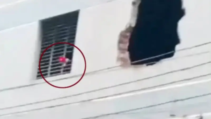 নওগাঁ আওয়ামী লীগ কার্যালয়ে ৭ই মার্চের ভাষণ বাজিয়ে পদযাত্রা, চানখারপুলে দুজন আটক