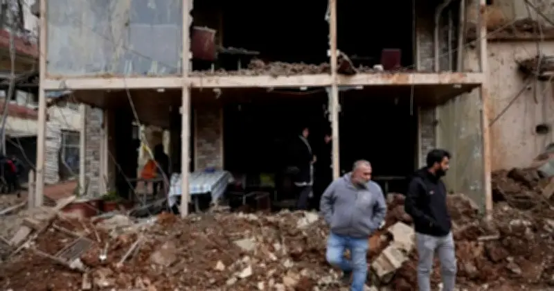 লেবাননে ইসরায়েলি হামলায় নিহত বেড়ে ৪১, আহত ৪০, সেনা সদস্যদের মৃত্যু নিশ্চিত