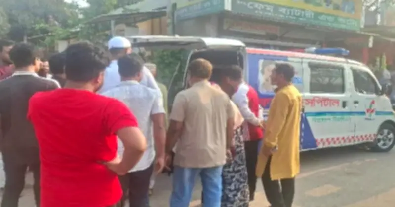 মানিকগঞ্জের শিবালয়ে ফেরি টার্মিনালে সিলিন্ডার বিস্ফোরণে একজনের মৃত্যু, আহত ৬