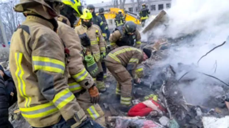 আন্তর্জাতিক সংকট ও অভ্যন্তরীণ উন্নয়ন: যুদ্ধ, কূটনীতি ও অর্থনৈতিক সংবাদ