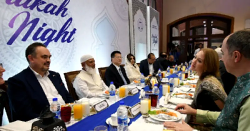 বাংলাদেশ জামায়াতে ইসলামীর ইফতার মাহফিলে দেশ-বিদেশের কূটনীতিকদের অংশগ্রহণ