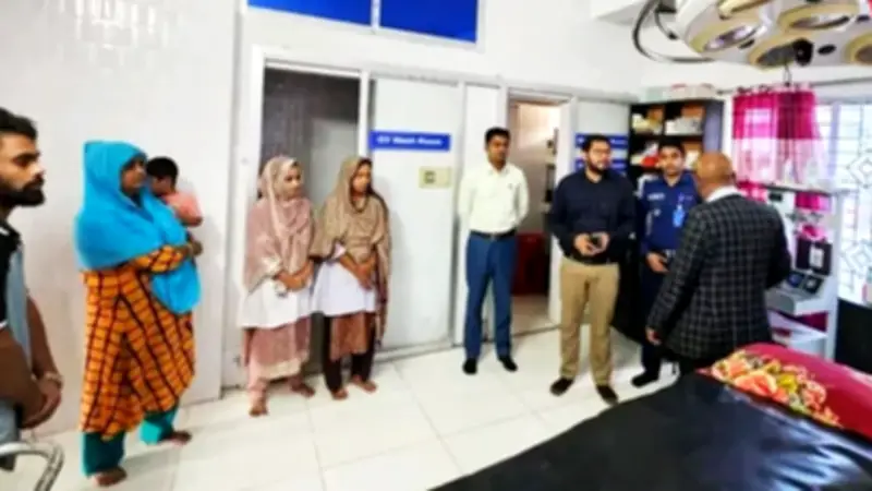 চুয়াডাঙ্গায় থিয়েটারে মোটরসাইকেল ফগলাইট, ইরান-ইসরায়েল যুদ্ধে মার্কিন জাহাজ হুমকি