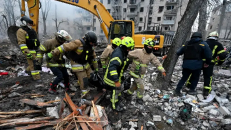 রাশিয়ার ক্ষেপণাস্ত্র হামলায় খারকিভে আবাসিক ভবন ধ্বংস, শিশুসহ ১০ জন নিহত