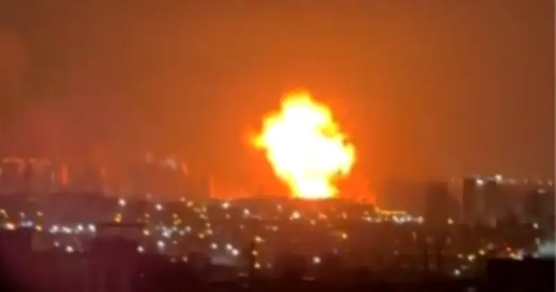 ইসরায়েলের প্রথম তেলক্ষেত্র হামলা: ইরানের তেল অবকাঠামো লক্ষ্য করে বিমান আক্রমণ