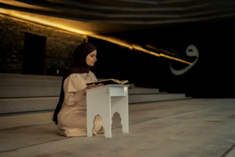 লাইলাতুল কদর: রমজানের মহিমান্বিত রাতের গুরুত্ব ও আমল