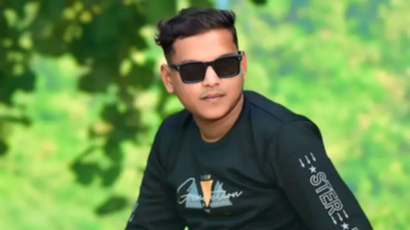 ইরান-ইসরায়েল উত্তেজনা ও বাংলাদেশে হত্যাকাণ্ড: লন্ডনে দূত প্রত্যাহার, নতুন ক্ষেপণাস্ত্র হামলা