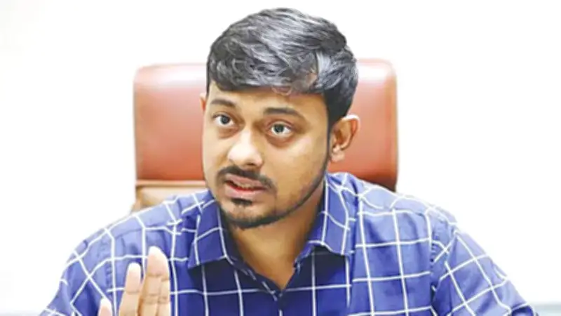 নাসীরুদ্দীন পাটওয়ারীর বিরুদ্ধে মামলার আবেদন: ভয়ভীতি ও মানহানির অভিযোগ