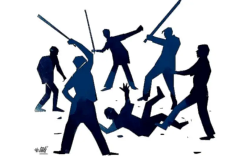 নারায়ণগঞ্জের সিদ্ধিরগঞ্জে ছিনতাই চেষ্টাকালে যুবক গণপিটুনিতে নিহত, উত্তেজিত জনতা মোটরসাইকেল পুড়িয়ে দেয়