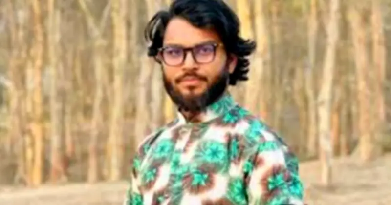 চাঁপাইনবাবগঞ্জে কনটেন্ট ক্রিয়েটরকে মারধর করে পুলিশে সোপর্দ করলেন এলাকাবাসী