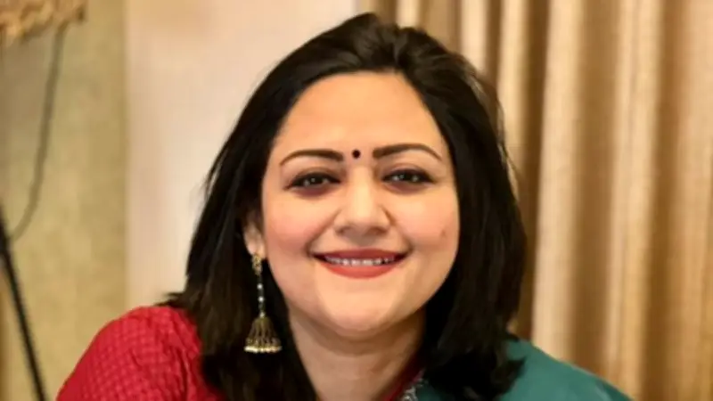 নারী দিবসে শারমীন সুলতানা সুমীর আবেগঘন পোস্ট: ছোট শহর থেকে দুই দশকের সংগ্রামের গল্প