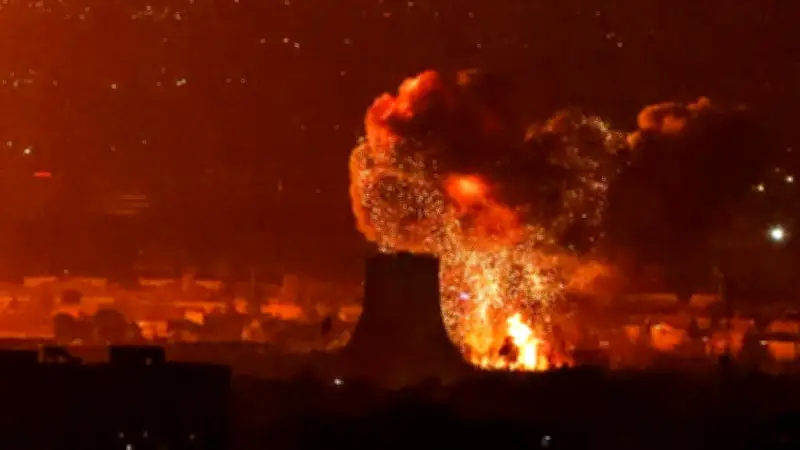 জ্বালানি স্থাপনায় হামলা বিপজ্জনক পর্যায়ে পৌঁছেছে: ইরান ও আরব লিগের প্রতিক্রিয়া