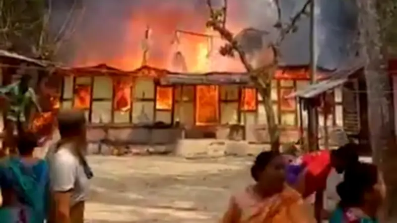 বাংলাদেশে অনলাইন শিক্ষার নতুন সম্ভাবনা: প্রযুক্তি ও শিক্ষার মেলবন্ধন