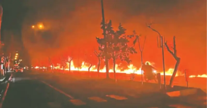 মধ্যপ্রাচ্যে উত্তপ্ত যুদ্ধ: ইরানের তেল স্থাপনায় মার্কিন-ইসরায়েলি হামলা, জবাবে আঞ্চলিক ঘাঁটিতে পাল্টা আক্রমণ