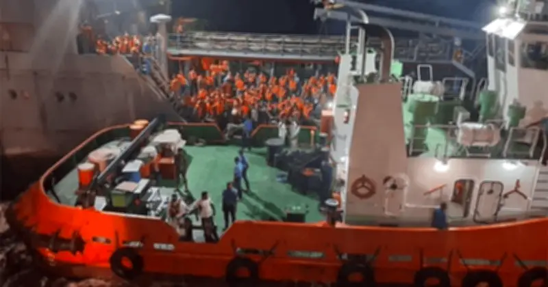 শ্রীলঙ্কা ইরানি নাবিকদের বিনামূল্যে ভিসা দিচ্ছে, টর্পেডো হামলায় যুদ্ধজাহাজ ডুবির ঘটনা