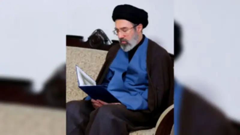 ইরানের নতুন সুপ্রিম লিডার মুজতাবা খামেনি? যুদ্ধের প্রভাবে তেলের দাম ১০০ ডলার ছাড়ালো