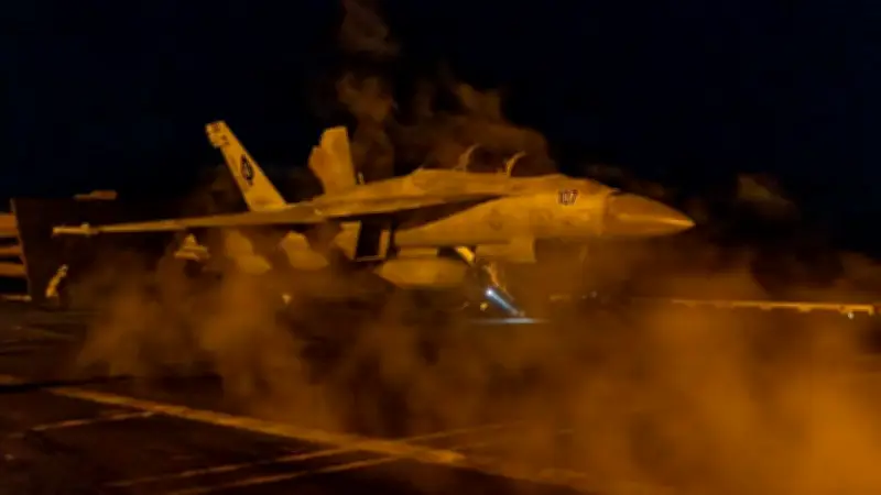 পুলিশের প্রধান চ্যালেঞ্জ মাদক-সন্ত্রাস নির্মূল, শ্রীনগরে হামলায় ১৪ গুলিবিদ্ধ