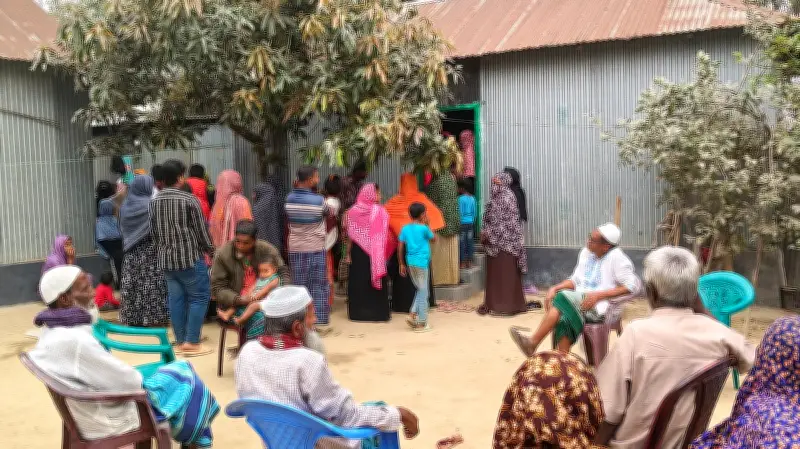 সৌদি আরবে ক্ষেপণাস্ত্র হামলায় নিহত বাংলাদেশি মোশারফ হোসেনের শোকাহত পরিবার