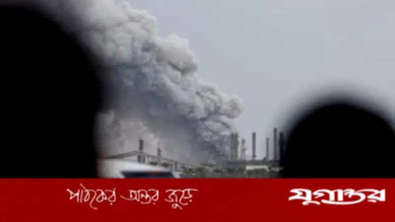 বাহরাইনের বৃহত্তম তেল শোধনাগারে ইরানের ড্রোন হামলা, বিশ্ববাজারে তেলের দাম ঊর্ধ্বমুখী