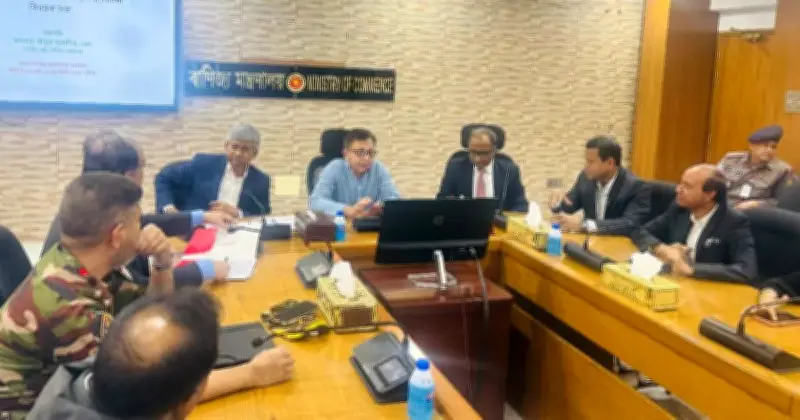 বাণিজ্যমন্ত্রীর আশ্বাস: বাজারে নেই ভোজ্যতেলের ঘাটতি, দাম বাড়বে না