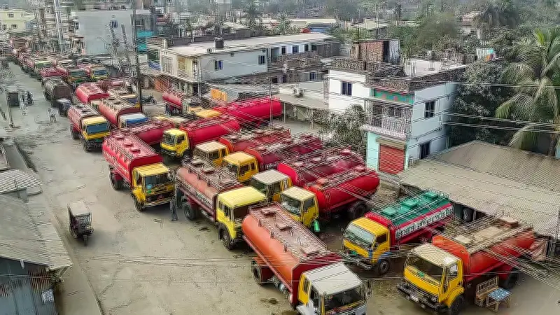 প্রথম আলো ভিডিও: বাংলাদেশের সাম্প্রতিক ঘটনাবলীর একটি দৃশ্যায়ন