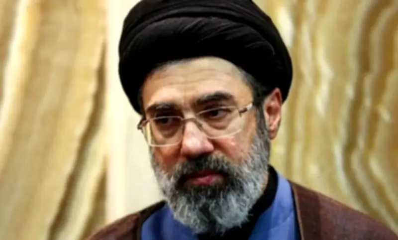 মোজতবা খামেনি ইরানের নতুন সর্বোচ্চ নেতা: উত্তরসূরি হিসেবে নির্বাচিত, যুক্তরাষ্ট্র-ইসরায়েলের হামলার প্রেক্ষাপট