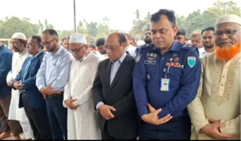 দুবাইয়ে ক্ষেপণাস্ত্র হামলায় নিহত প্রবাসী সালেহ আহমদের লাশ দেশে ফিরল, জানাজায় মন্ত্রী