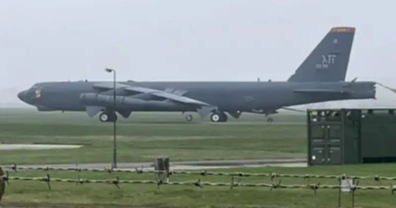 মধ্যপ্রাচ্যে উত্তেজনা: যুক্তরাষ্ট্রের বি-৫২ বোমারু বিমান মোতায়েন যুক্তরাজ্যে